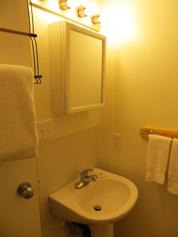 Fort Motel Fort Macleod Rom bilde